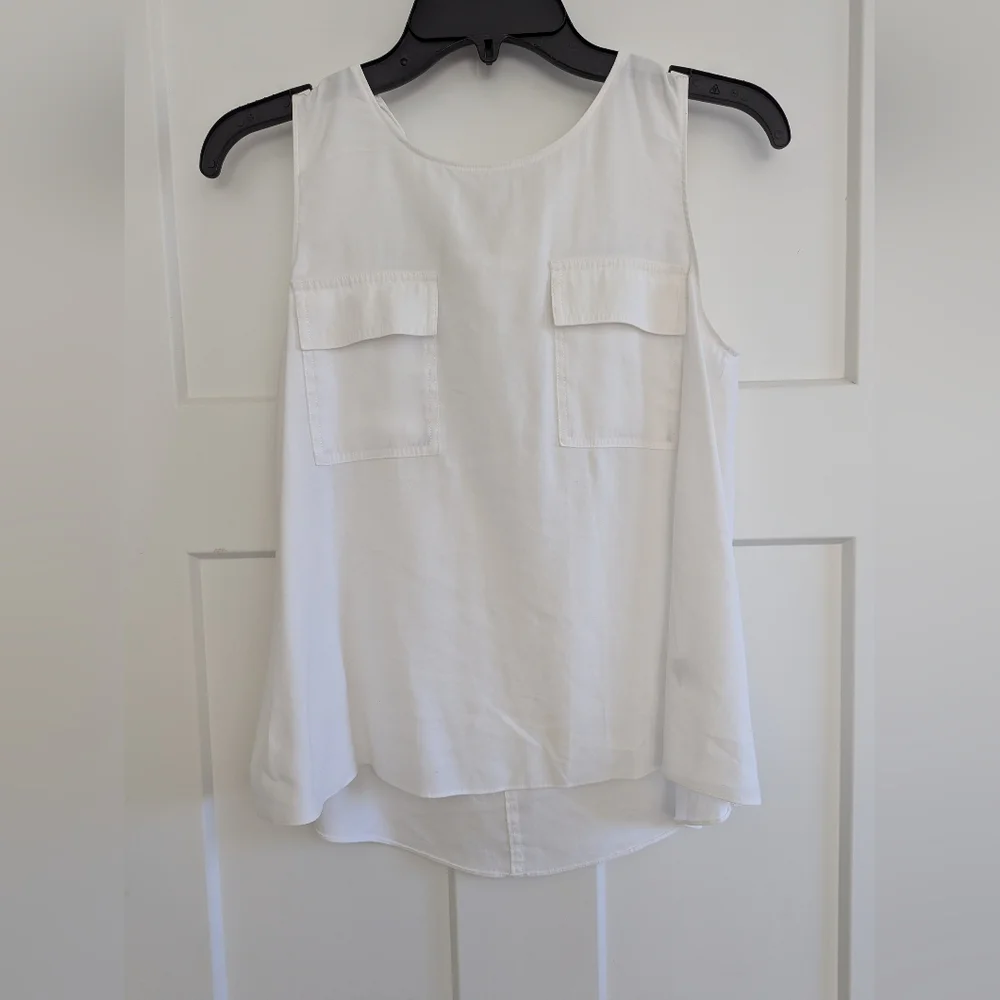 Ladies White Cremieux Sleeveless Top Size XS - Picture 1 of 4